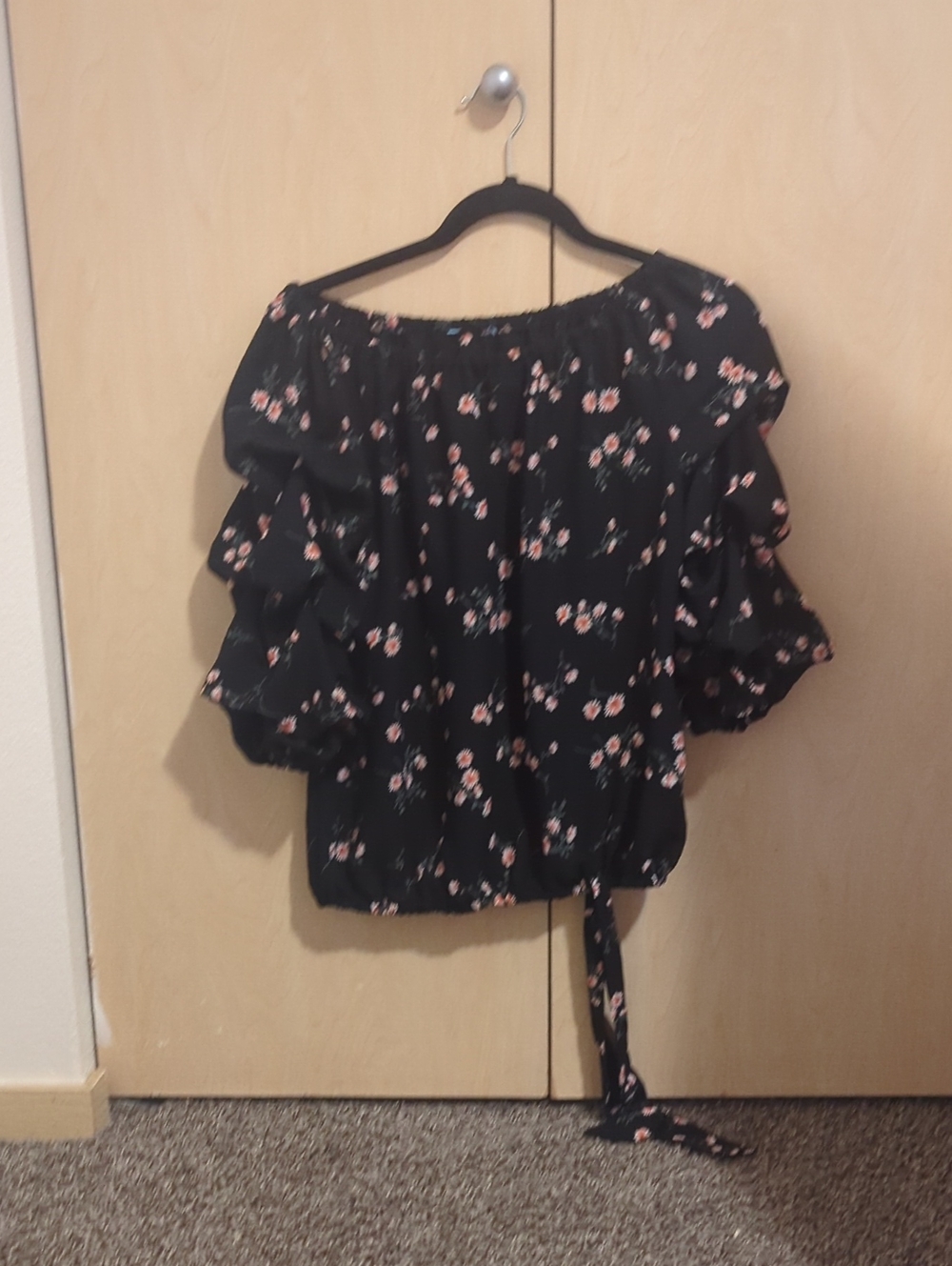 Black Floral Tie-Hem Women's Top